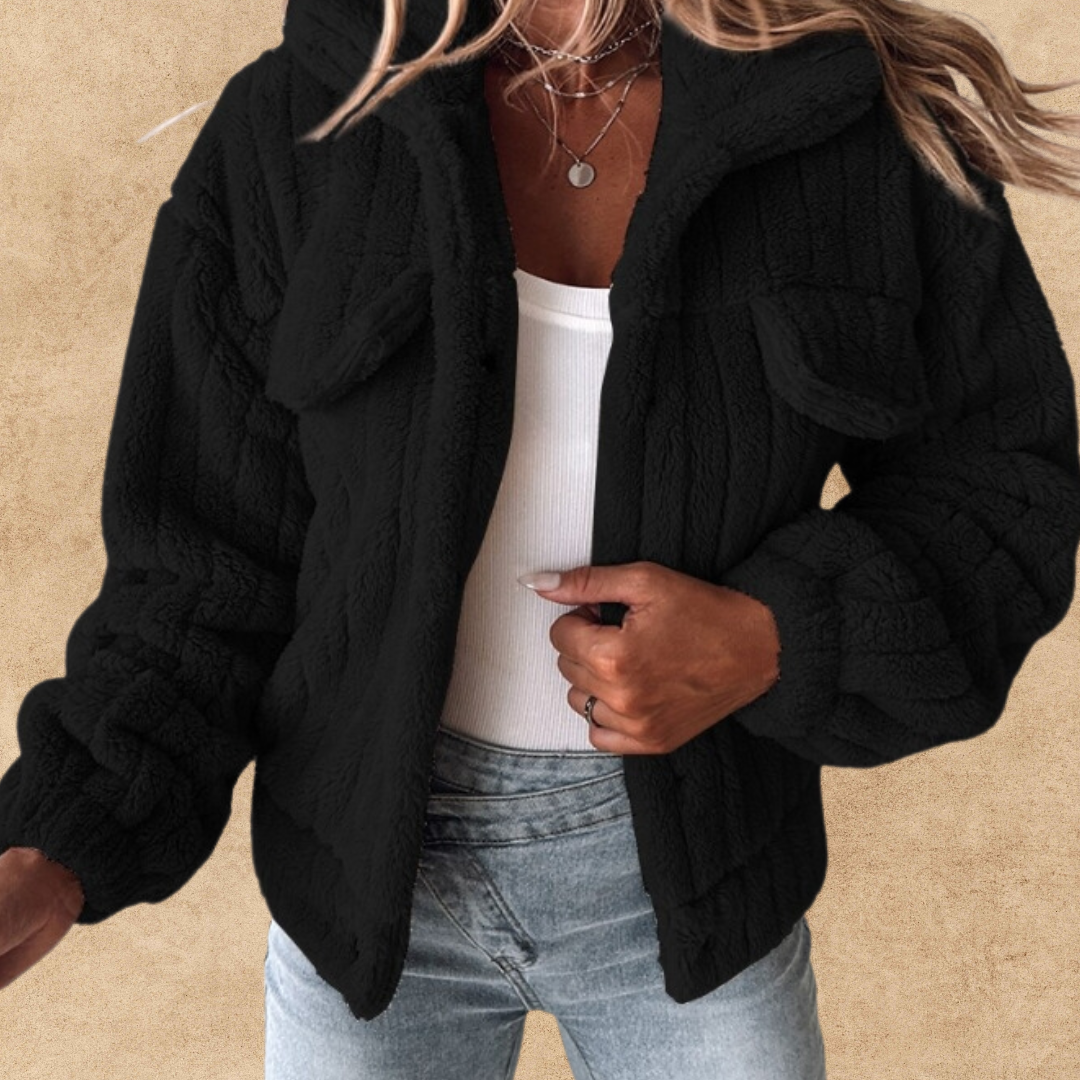 Veste polaire douce, parfaite pour rester au chaud avec style ! 🧥✨ Disponible en plusieurs couleurs pour s'adapter à toutes les tenues et à toutes les occasions.