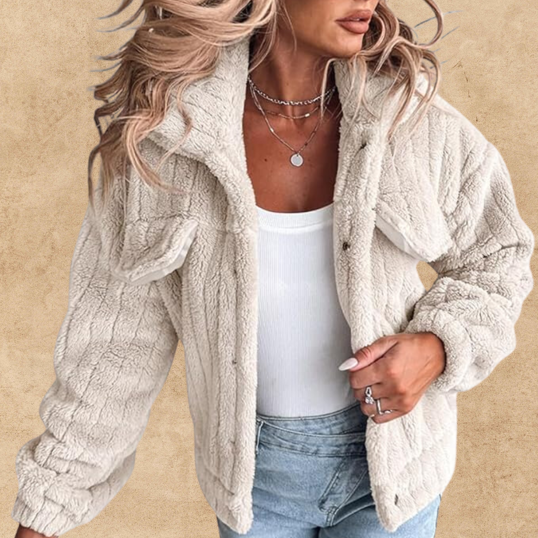 Veste polaire douce, parfaite pour rester au chaud avec style ! 🧥✨ Disponible en plusieurs couleurs pour s'adapter à toutes les tenues et à toutes les occasions.