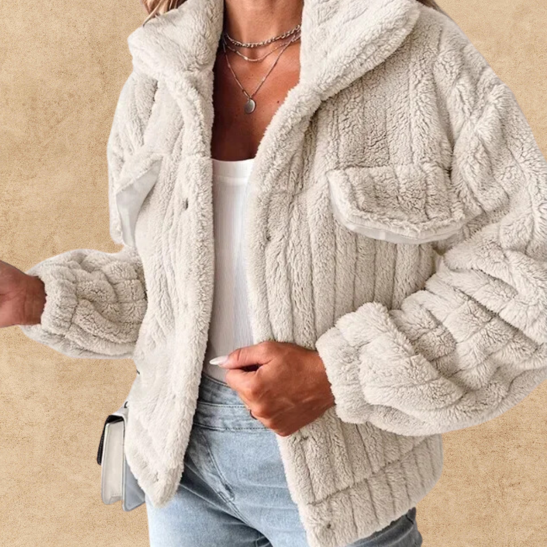 Veste polaire douce, parfaite pour rester au chaud avec style ! 🧥✨ Disponible en plusieurs couleurs pour s'adapter à toutes les tenues et à toutes les occasions.